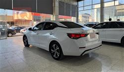 نیسان سێنترا